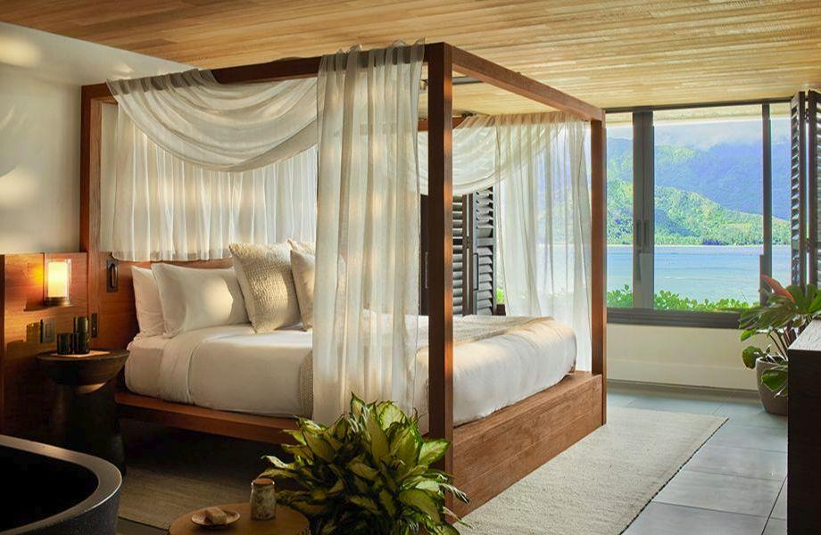 1HotelHanalai_suite_Image Credit_ Mikkel Vang 1HotelHanalai_suite_Image Credit_ Mikkel Vang